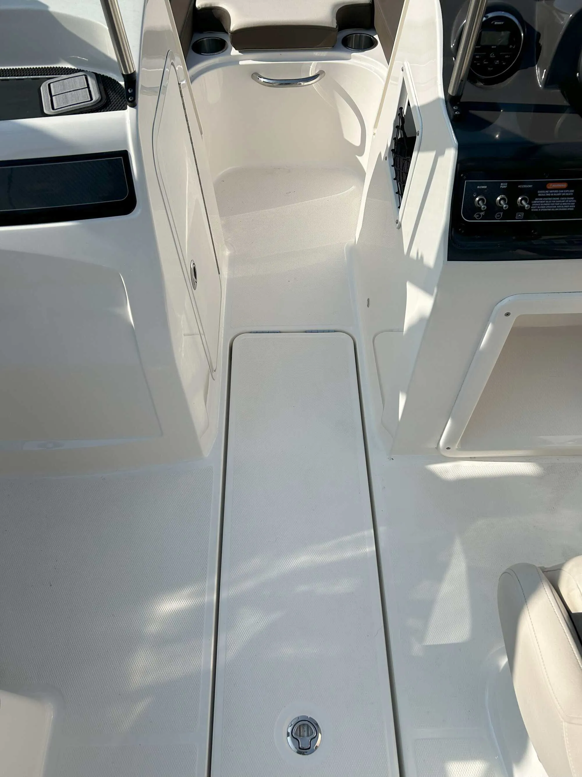 2018 Bayliner VR4 180